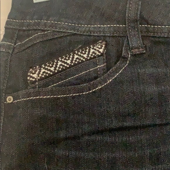 JOLT - Denim Shorts - Picture 2 of 3